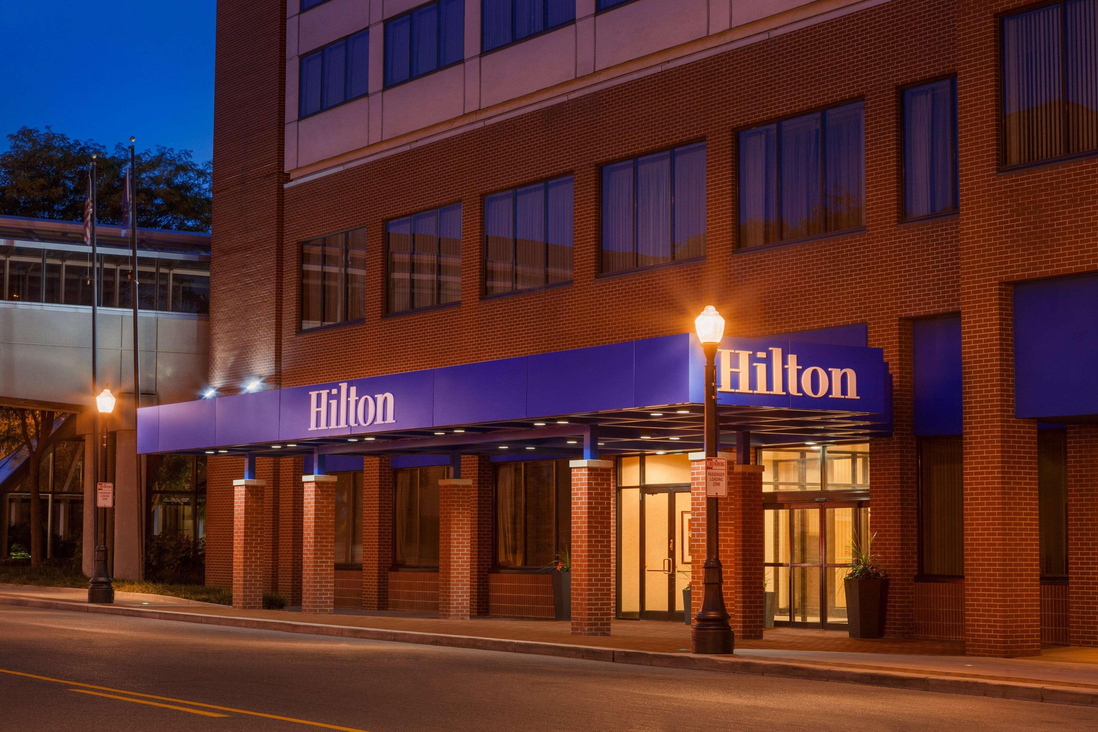 Hilton Fort Wayne At The Grand Wayne Convention Center (Adults Only) Extérieur photo
