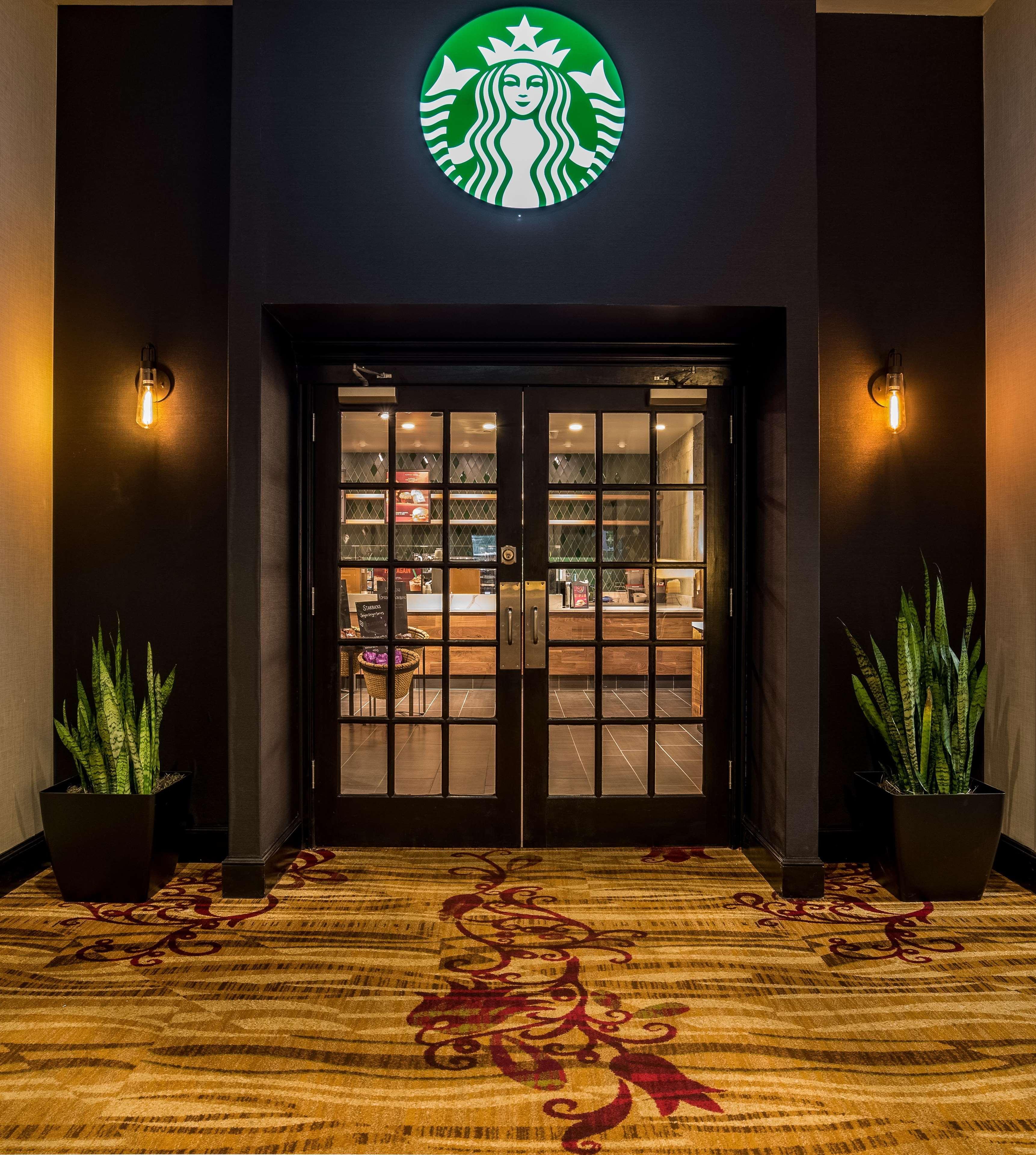 Hilton Fort Wayne At The Grand Wayne Convention Center (Adults Only) Extérieur photo